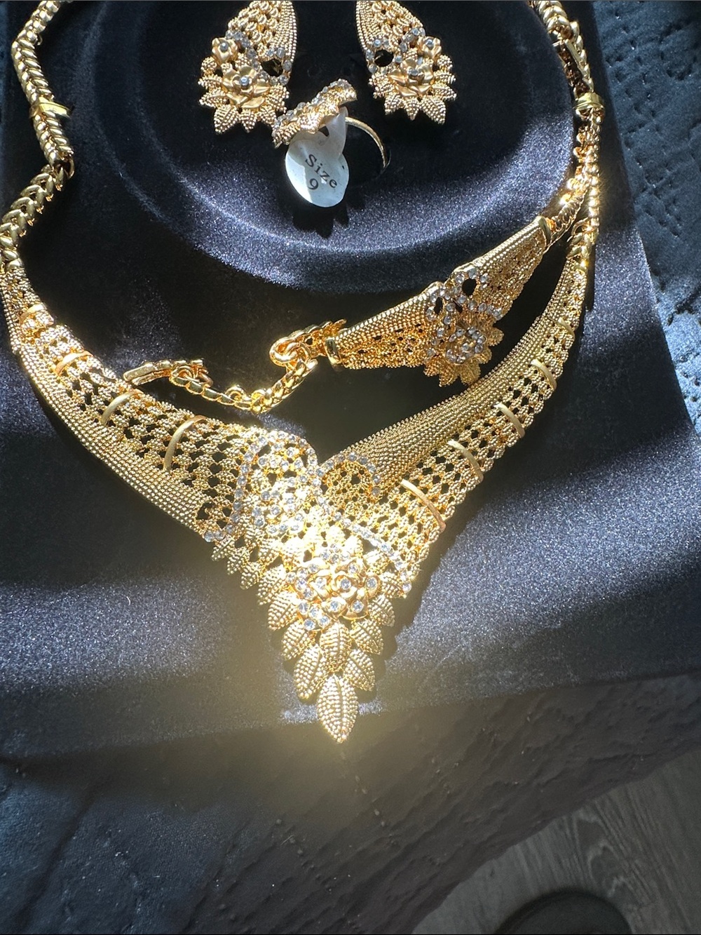 Gold Floral V-Front Necklace Set with Matching Earrings and Ring - Women Jewelry - Picture 3 of 3